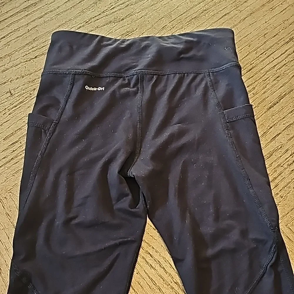 Black leggings XS 6/6X Xersion